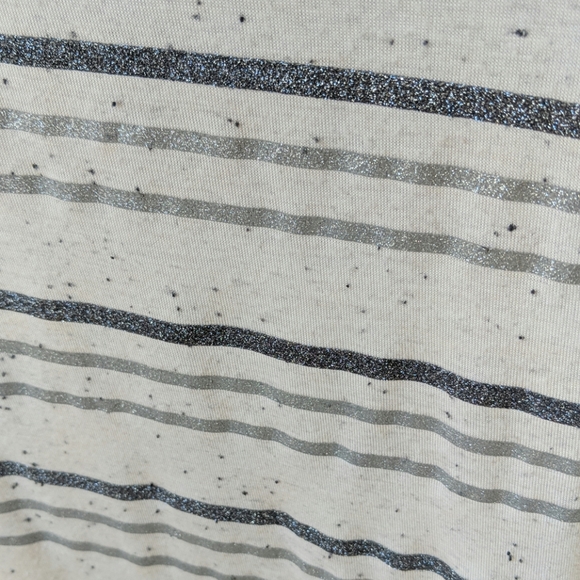 Apt 9 Top - Picture 2 of 8